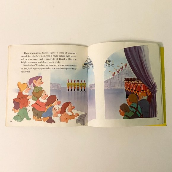 Vintage 1967 Disney The Seven Dwarfs 7 Inch Record and Book - Picture 10 of 15